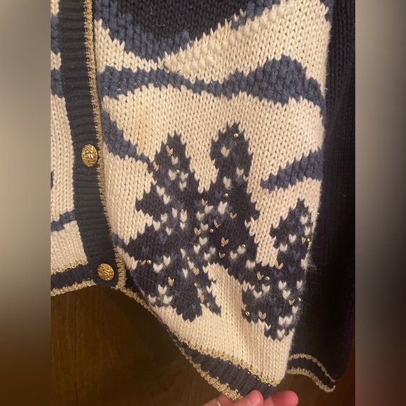 Christopher & Banks Vtg Hand Embroidered Blue Christmas Sweater Cardigan L - Picture 8 of 12